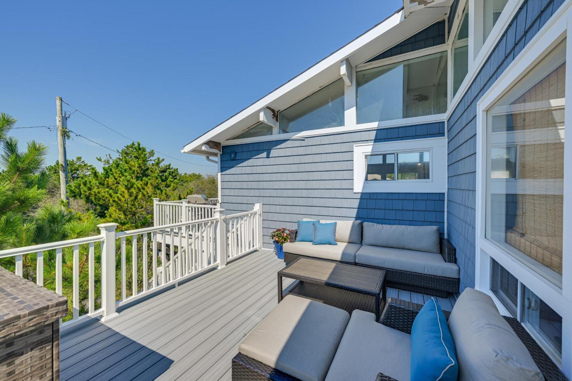 Westhampton Beach Home With Deck And Ocean Views! Екстериор снимка